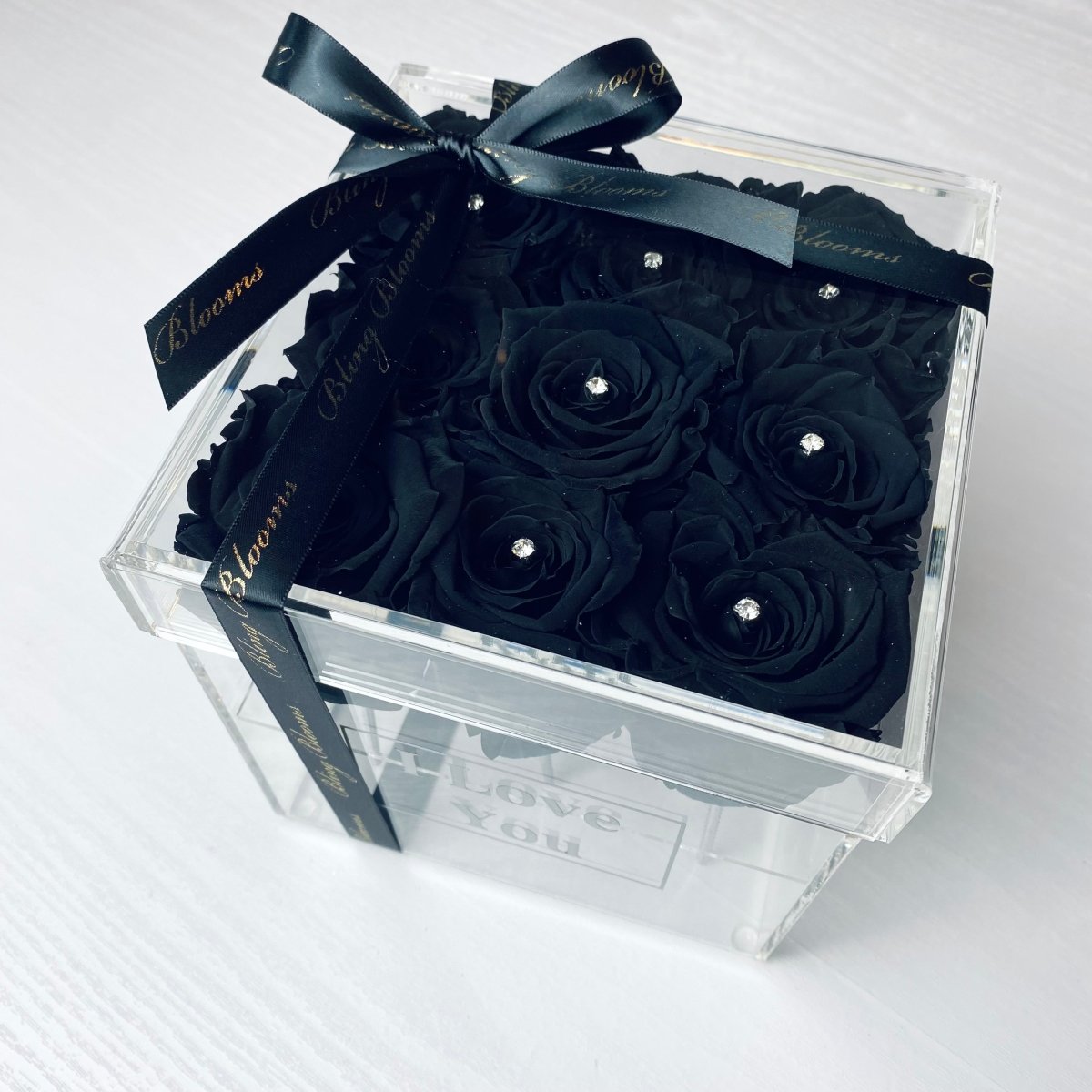 Infinity Rose Gift Box - One Year Roses - Midnight Black Infinity Roses  - Rose Colours divider-Midnight Black