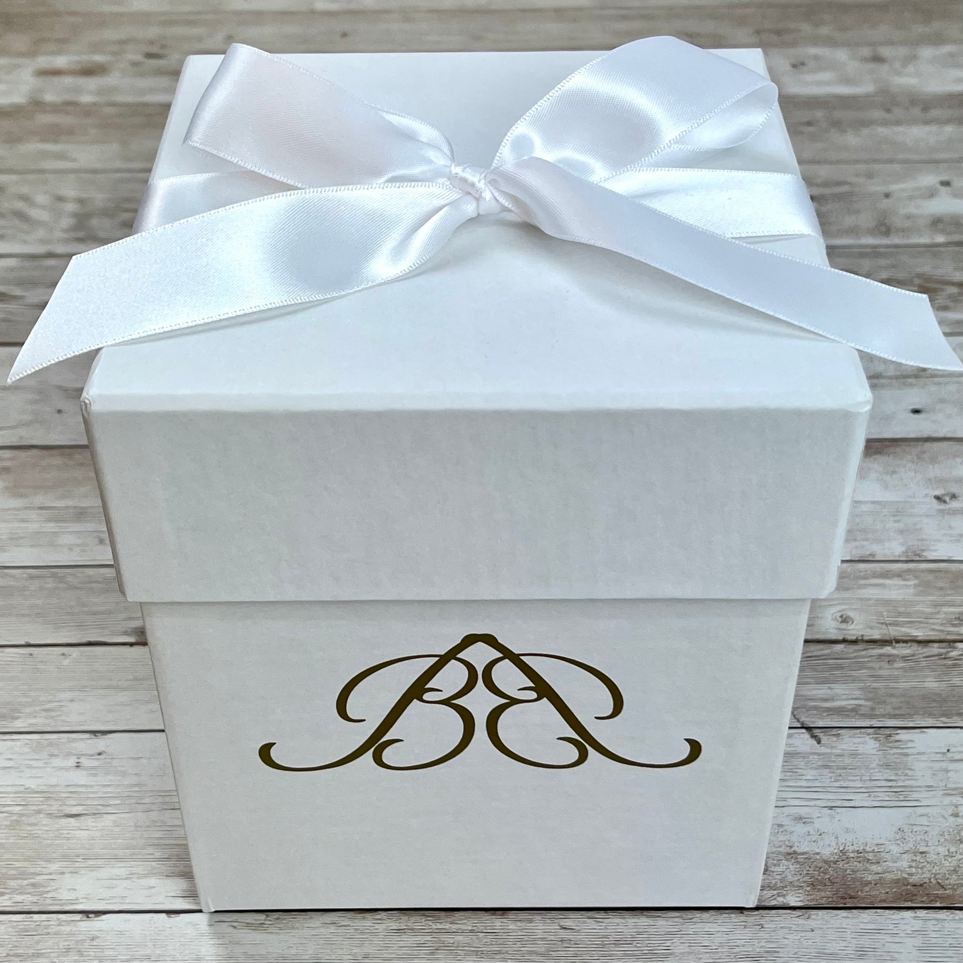 White Square Infinity Rose Box - Infinity Roses - Eternal Rose Box